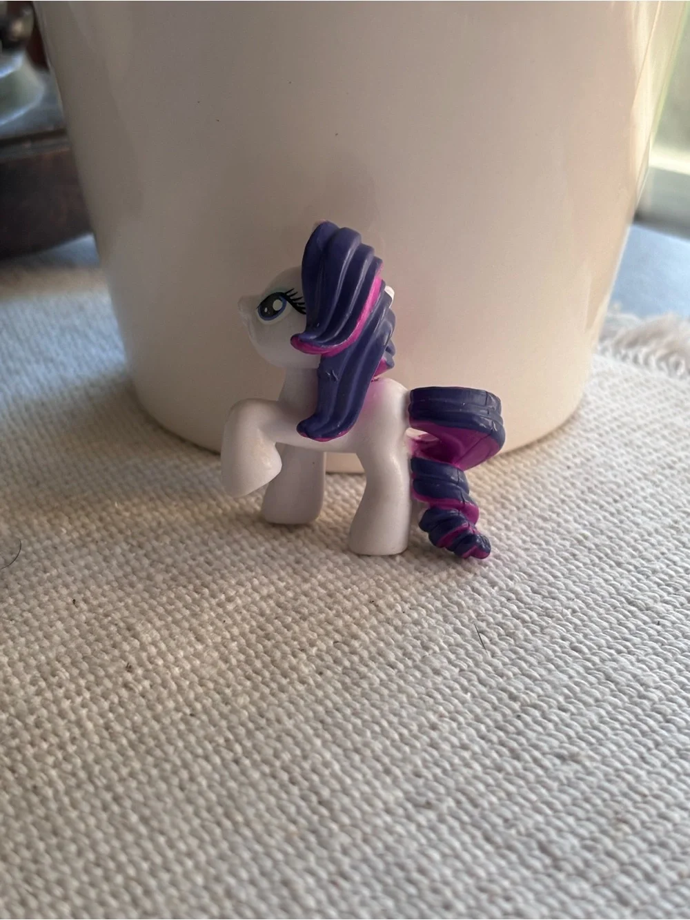 My Little Pony 2” Friendship is Magic blind bag Rarity figure.